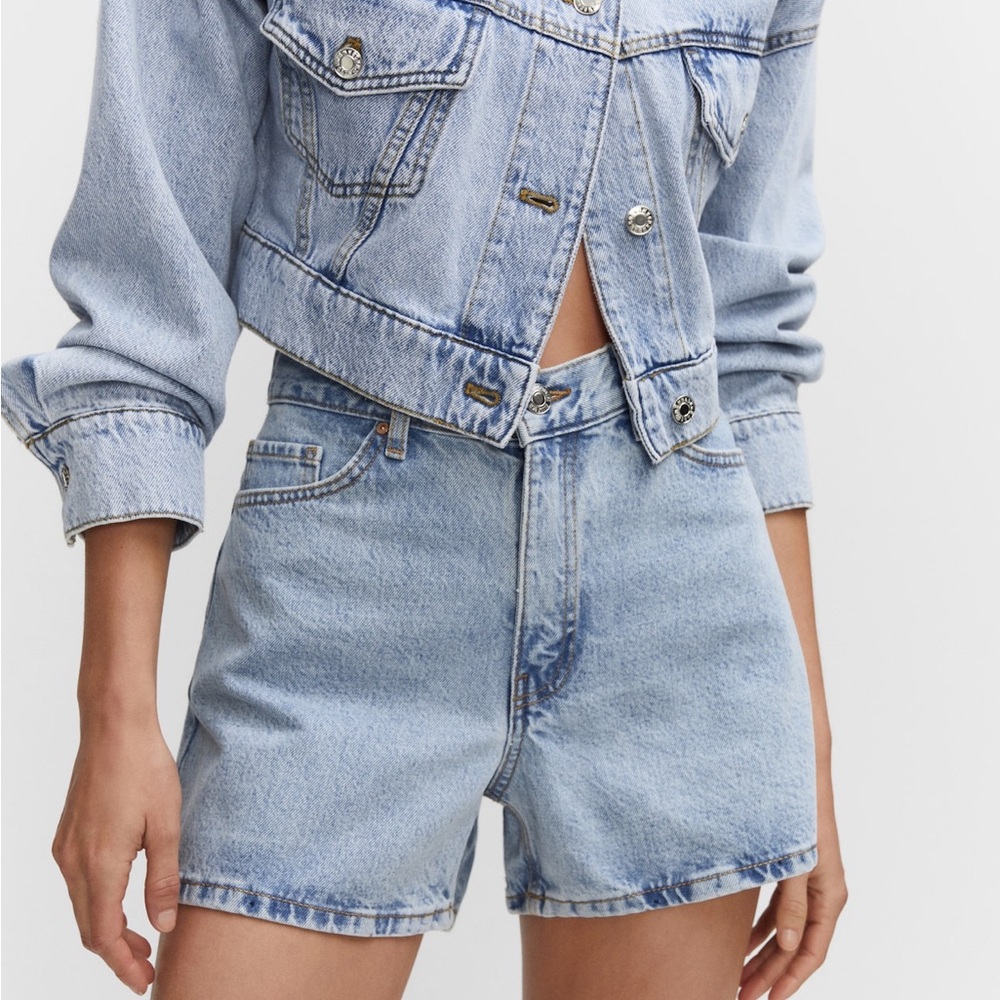 MANGO High-Waisted Blue Denim Shorts
